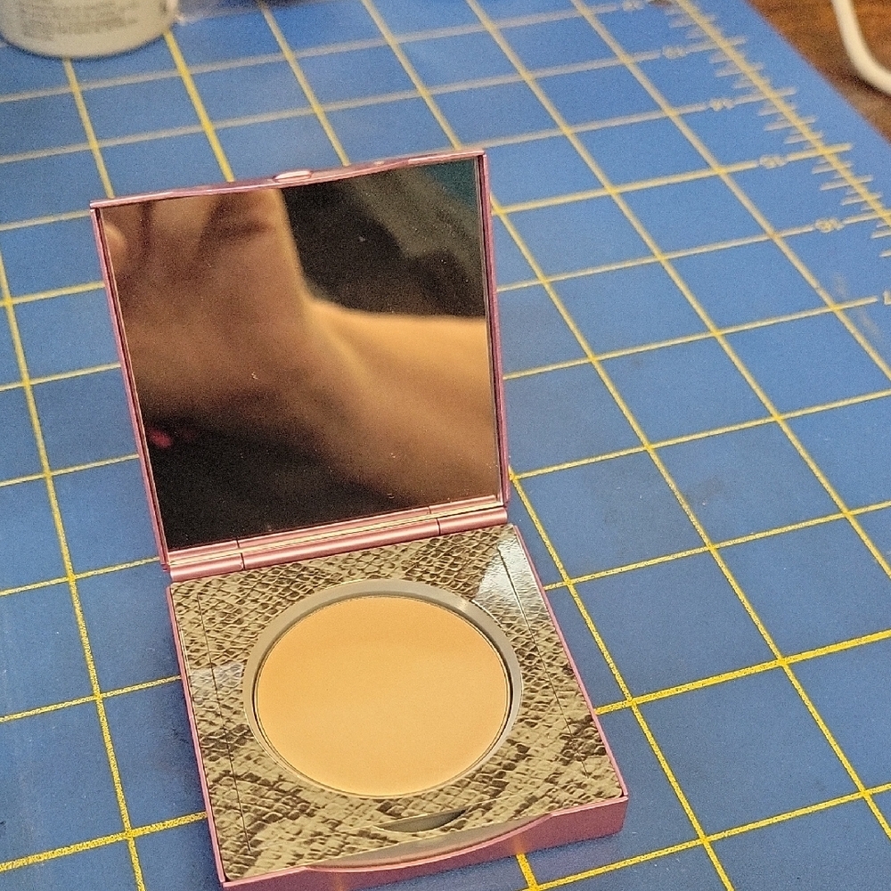 Mally Luminizer Heavenly 2.5g New Compact